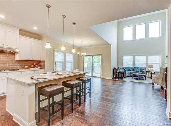 4th image of 6621 Vizcaya Ct