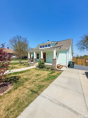 321 Bledsoe Ave Photo 1