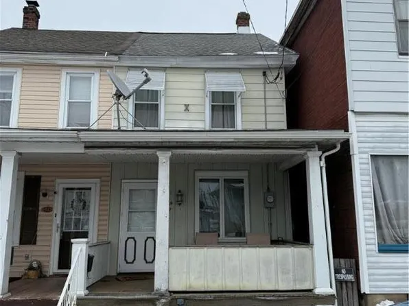 125 1st St, Coaldale, PA 18218