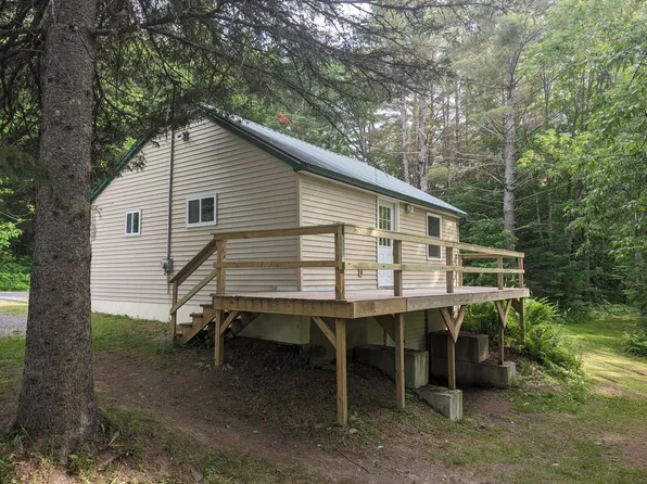5 Pratt Brook Road, Palmyra, ME 04965