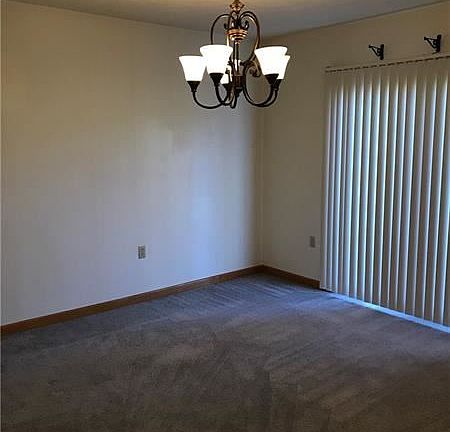 5th image of 107 Pine Dr