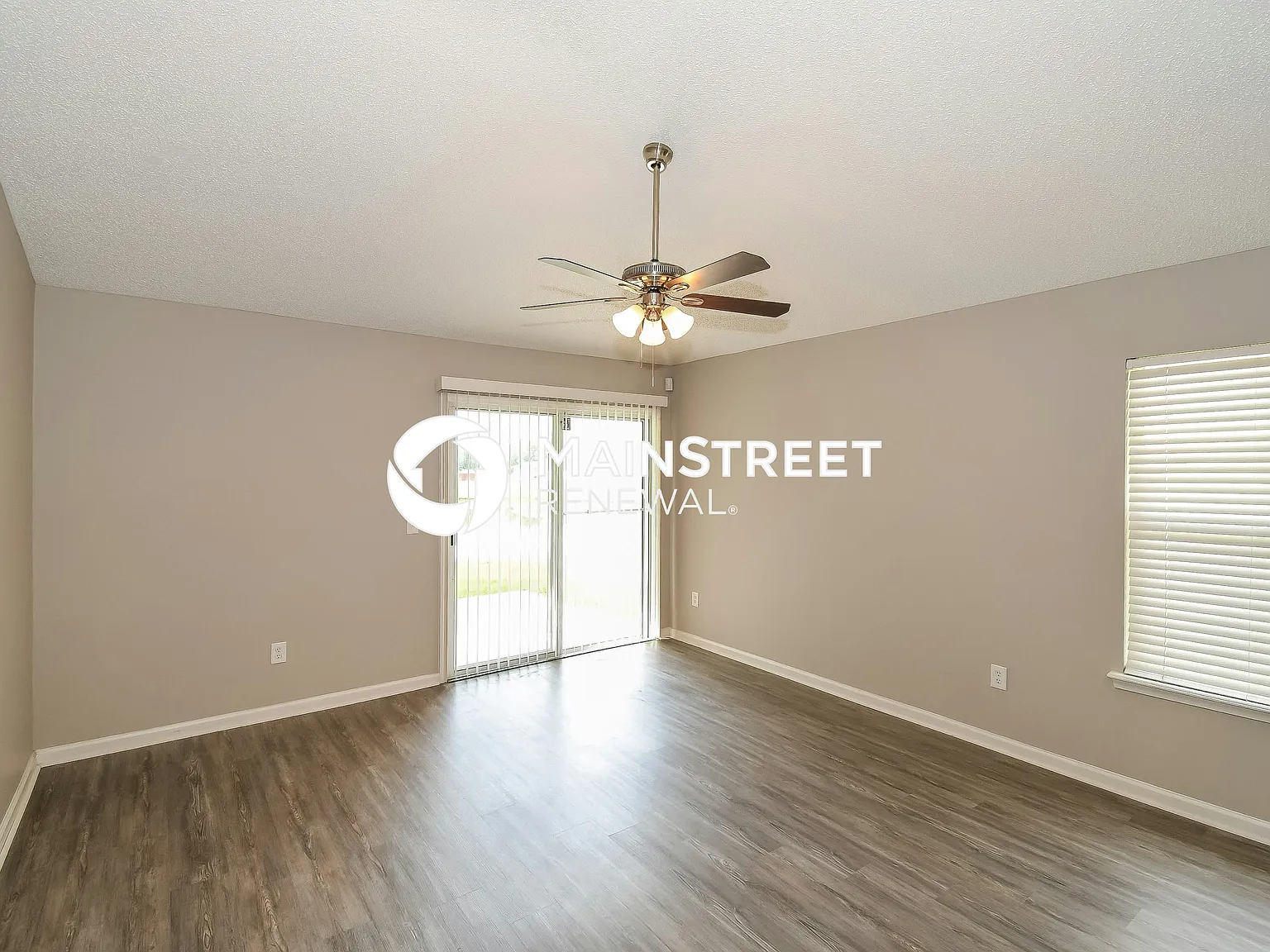 11731 Deep Springs Dr N — Photo 4
