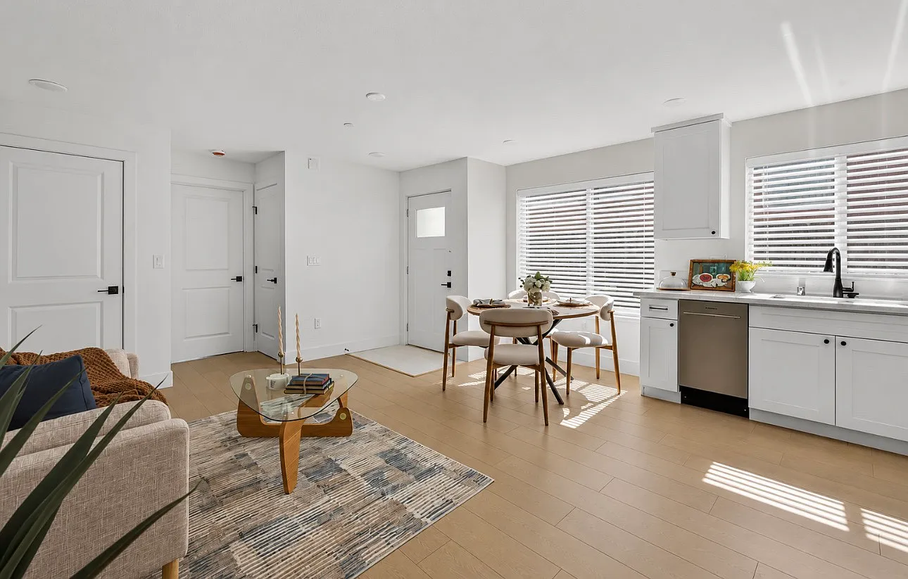2 bed, 792 sqft, $2,495 — Photo 4