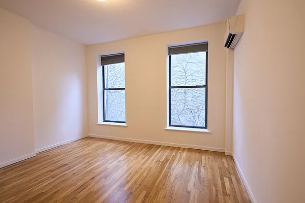 Sold by Compass | media 5