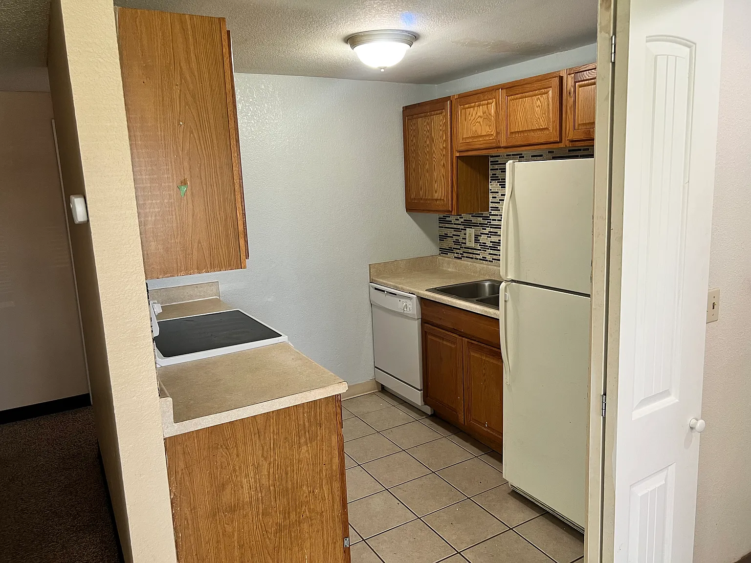 3 bed, 1.5 bath, $1,500 — Photo 4