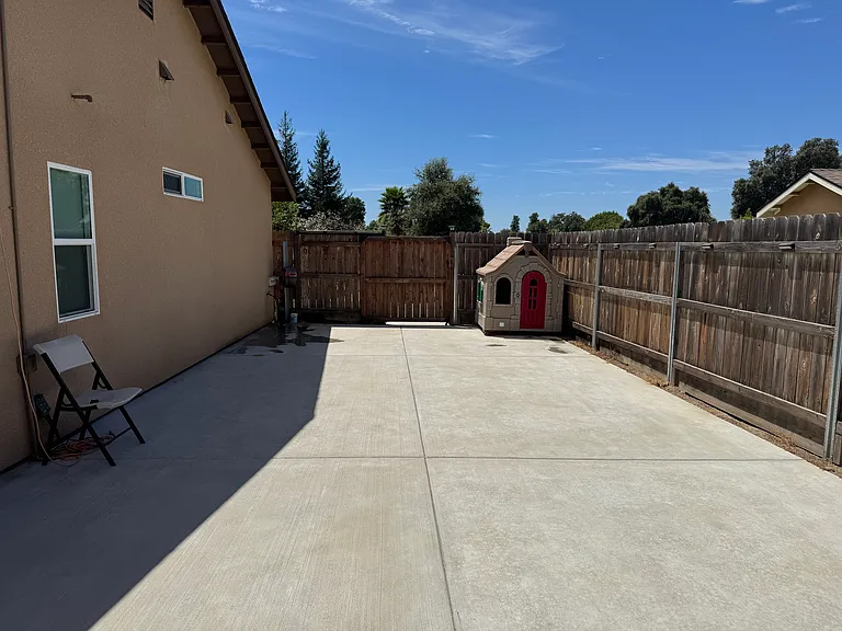 916 N Redondo St — Photo 4