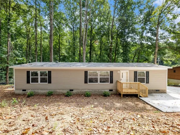 2261 Barnes Dr, Gainesville, GA 30507