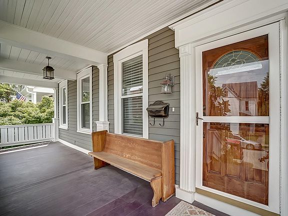 2nd image of 1327 Morten St