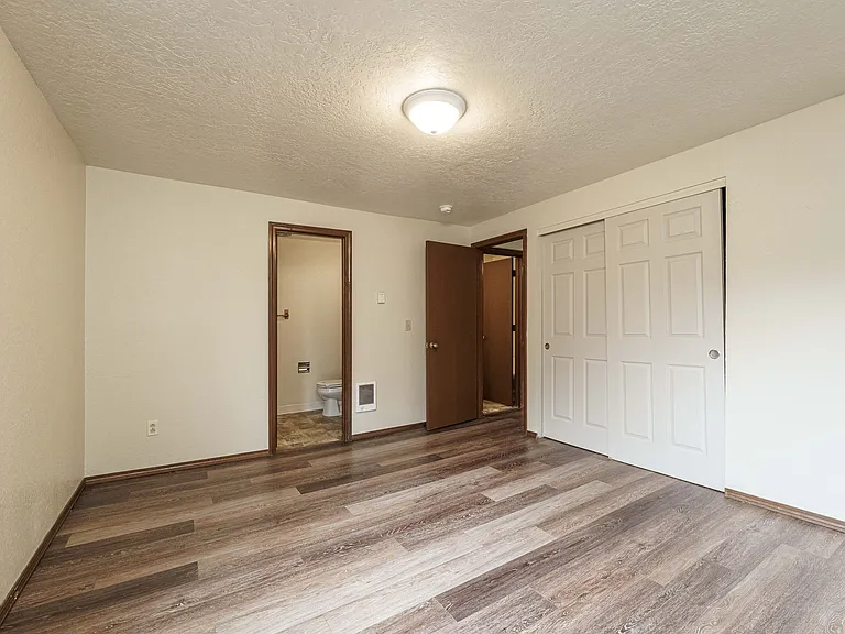 4918 Plomondon St — Photo 20