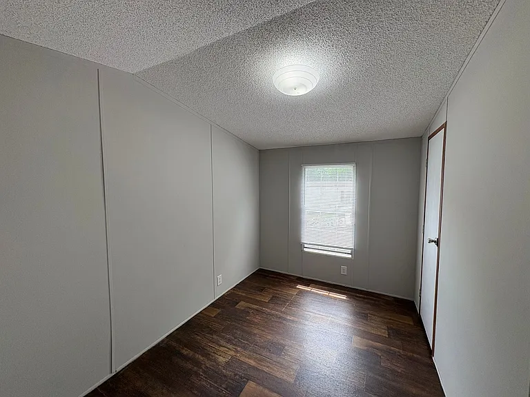 70 Henderson Rd — Photo 9