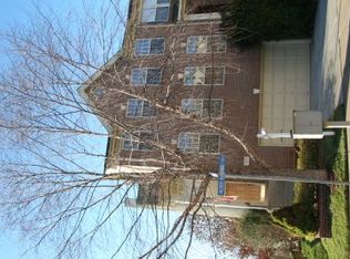 20627 Muddy Harbour Sq, Sterling, VA 20165