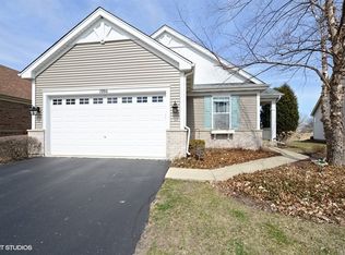 1986 Highbury Ln, Aurora, IL 60502