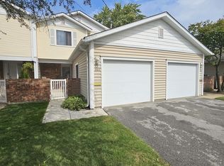 608 Bayview Pt, Schaumburg, IL 60194