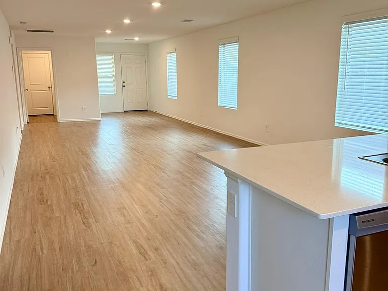 963 Oak Mist Ln — Photo 5