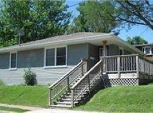 1695 Avoca St, Dubuque, IA 52001