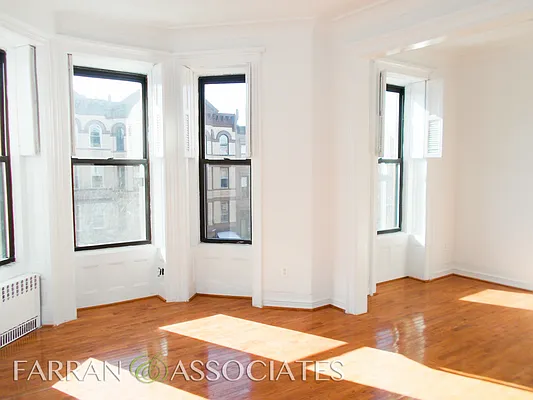 Rented by Farran & Associates | media 26