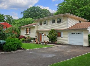 113 Laurel Dr, Springfield, NJ 07081