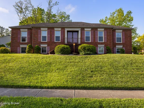 12100 Edenwood Dr, Douglass Hills, KY 40243