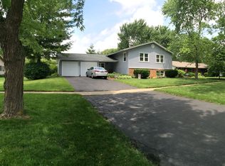 3210 63rd St, Woodridge, IL