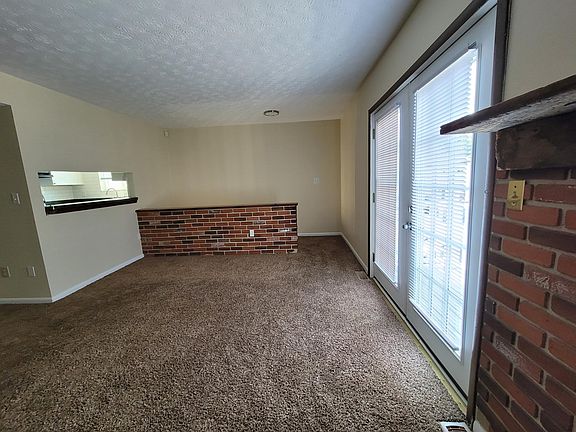 Living room / balcony door