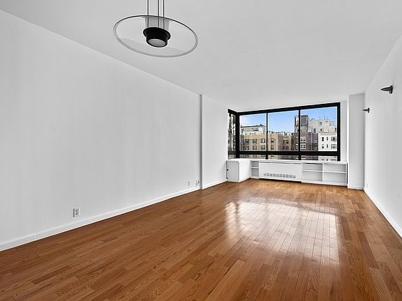 2nd image of 225 W 83rd St APT 11G