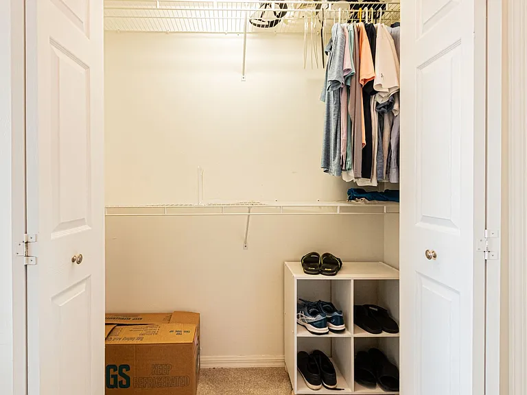 260 Robin Hood Cir #202 — Photo 12