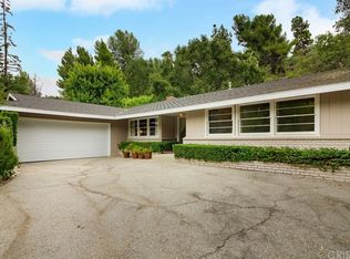 3746 Hayvenhurst Ave, Encino, CA 91436