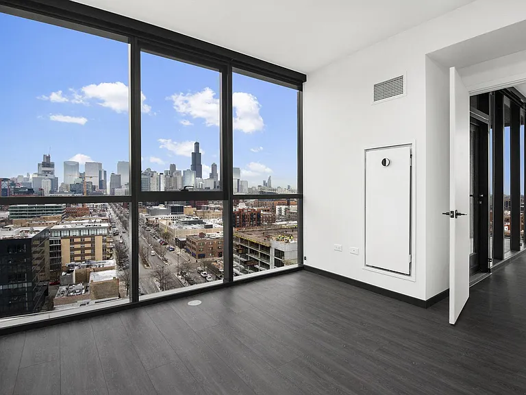 Parq Fulton — Photo 42