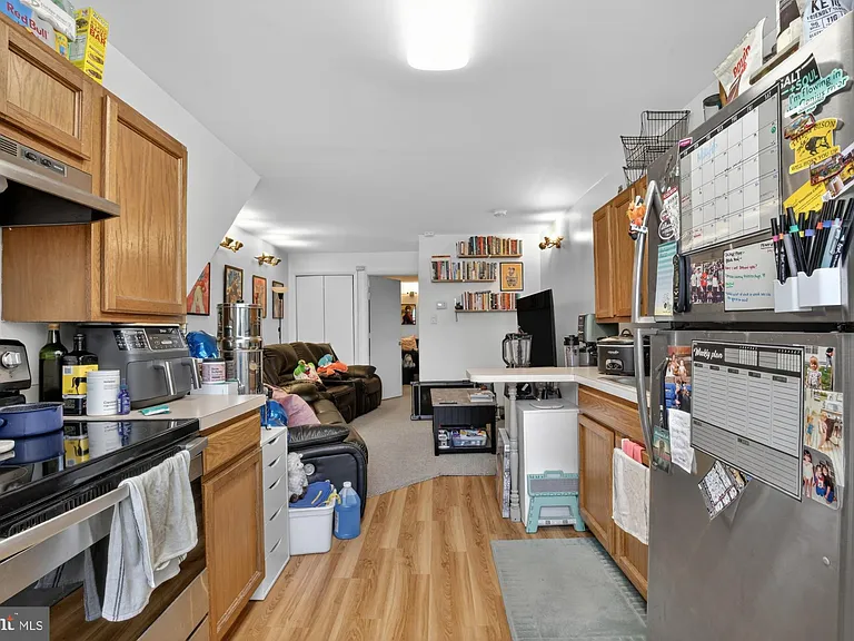1418 S 8th St #1F — Photo 1