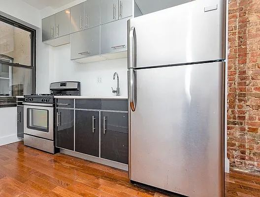 Rented by Brick&Mortar | media 31