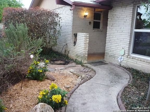 5th image of 5614 Lon Chaney Dr