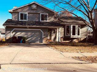 10009 S 11th St, Bellevue, NE 68123