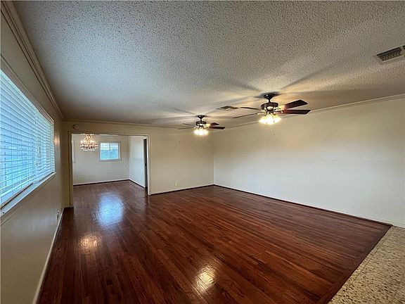 3rd image of 505 Fairfield Dr