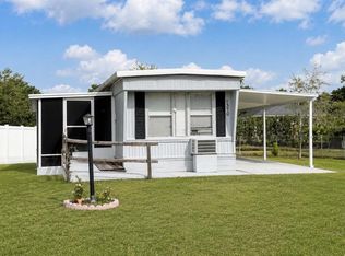 1370 County Dr, Tavares, FL 32778