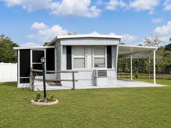 1370 County Dr, Tavares, FL 32778