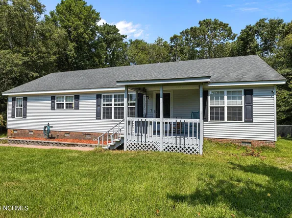 820 Garner Drive, Newport, NC 28570