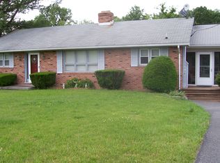 1306 Bloomery Pike, Cross Junction, VA 22625