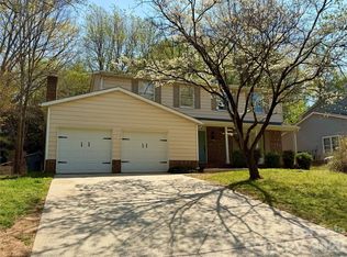 9524 & 9525 Robert Burns Ct, Charlotte, NC 28213