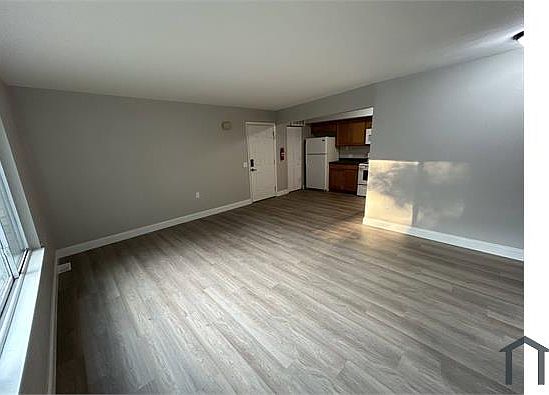 2nd image of 1713 Dorchester Ave APT 8