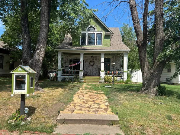 701 S Spruce St, Coffeyville, KS 67337