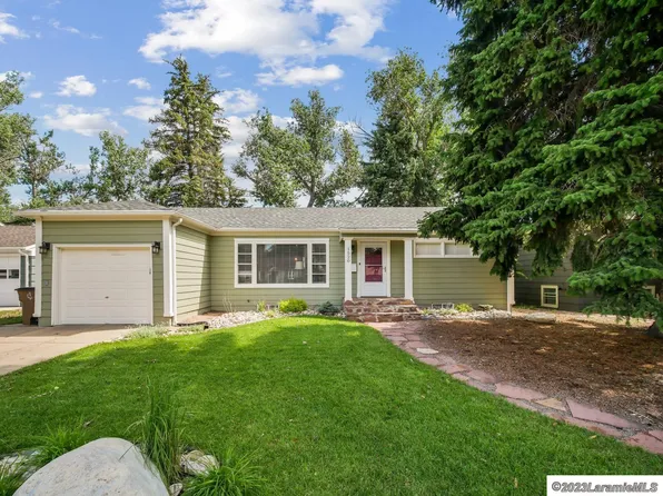 1520 E Sheridan St, Laramie, WY 82070