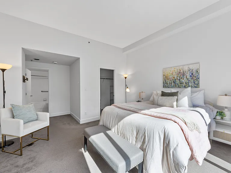 220 Lombard St #317 — Photo 10