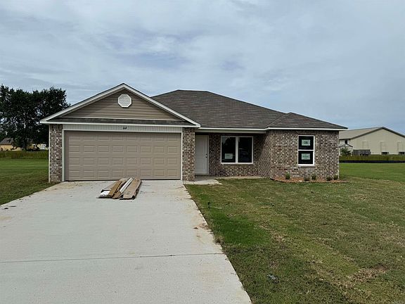 2nd image of 37 Farmhouse Cir