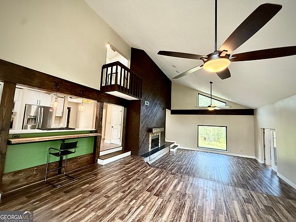 4th image of 38 Swann Lake Rd