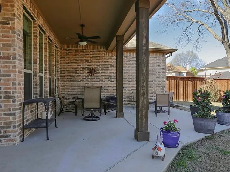 127 Whispering Hills Ct — Photo 31