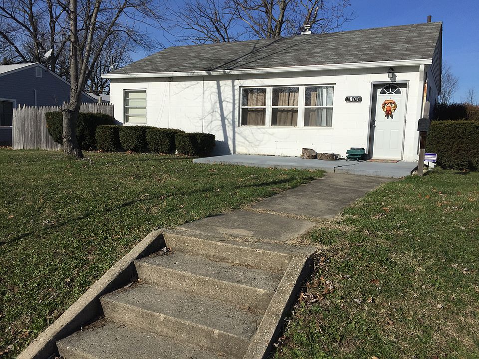 1st image of 1808 E Hanna Ave