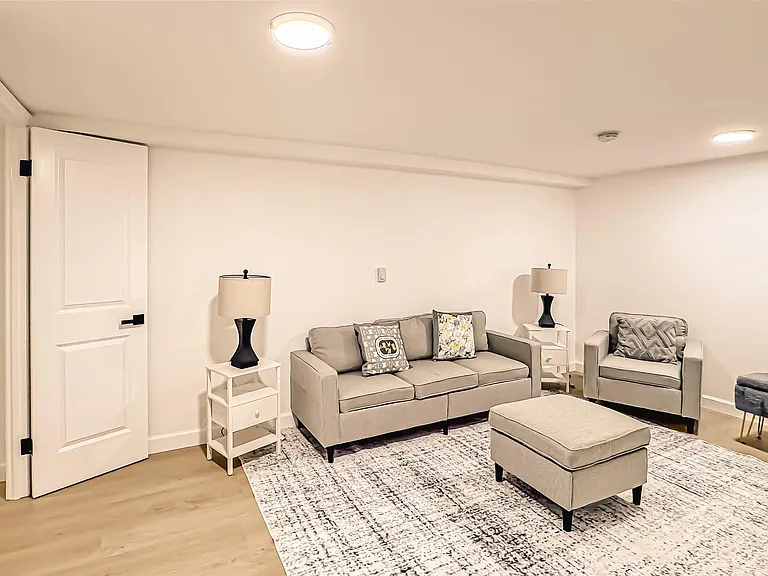 9 Watkins Pl — Photo 20