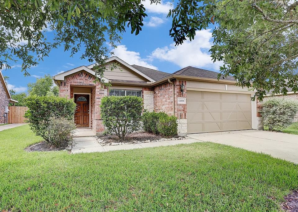 1st image of 13006 Trail Manor Dr