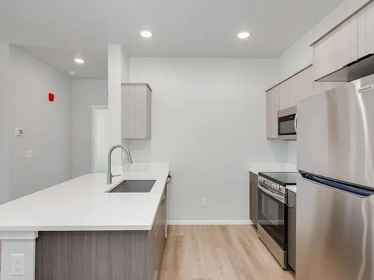 3500 W Pine Ave — Photo 38