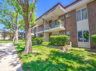 1103 Miller Ln APT 105, Buffalo Grove, IL 60089